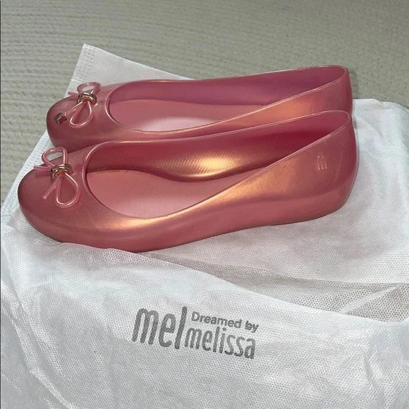 Mel by Melissa slip ons - Picture 2 of 9